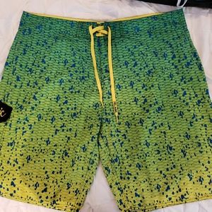 Pelagic Dorado boadshorts